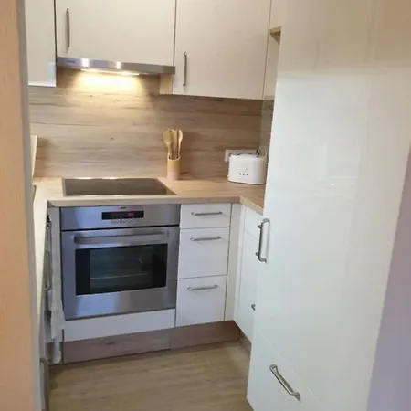 Wohnung Bergblick, Traumhafte Boutique-Ferienwohnung Nahe Salzburg איינרינג